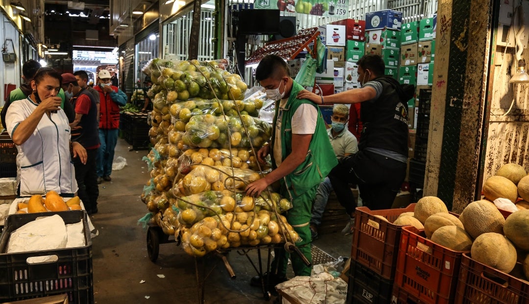 La última semana de octubre comenzó con la caída de $200 en el precio de la cebolla cabezona blanca La última semana de octubre comenzó con la caída de $200 en el precio de la cebolla cabezona blanca