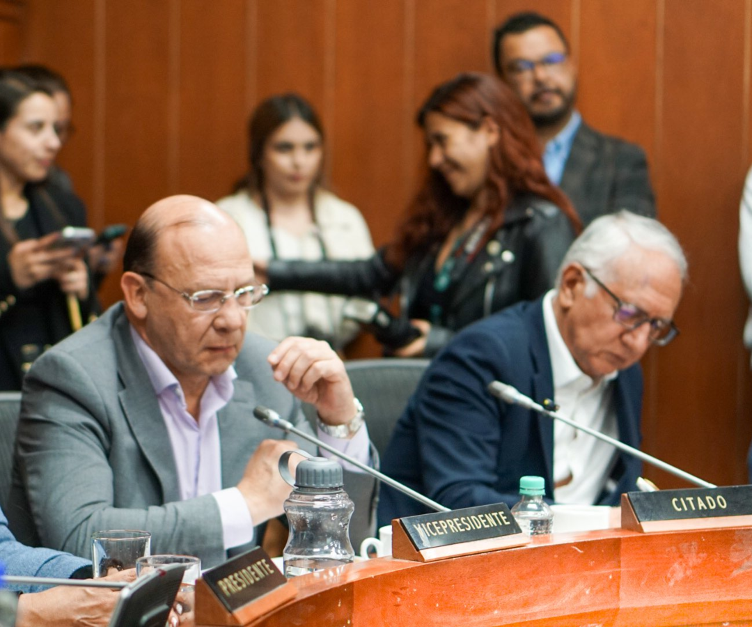 Ministro de Hacienda, Germán Ávila, con el ministro de Salud, Guillermo Alfonso Jaramillo