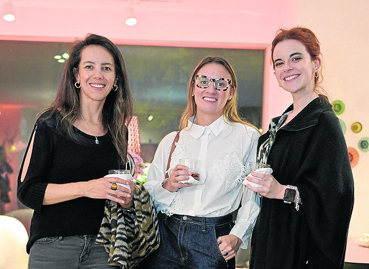 Sandra Sedan, fotógrafa look and feel y diseñadora de interiores; Verónica Cruz, arquitecta; y Sofía Granados, directora de diseño de Mínima Arquitectos.