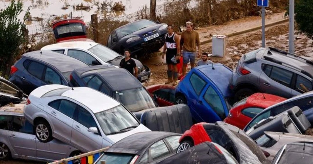 Un año después, el líder regional dimite por las inundaciones mortales en España