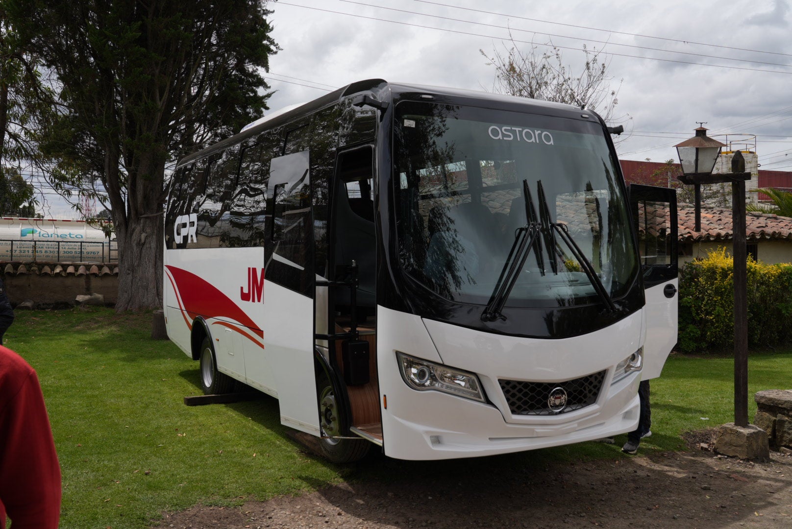 Nueva línea de buses de JMC