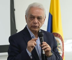Bernardo Camacho, superintendente de Salud