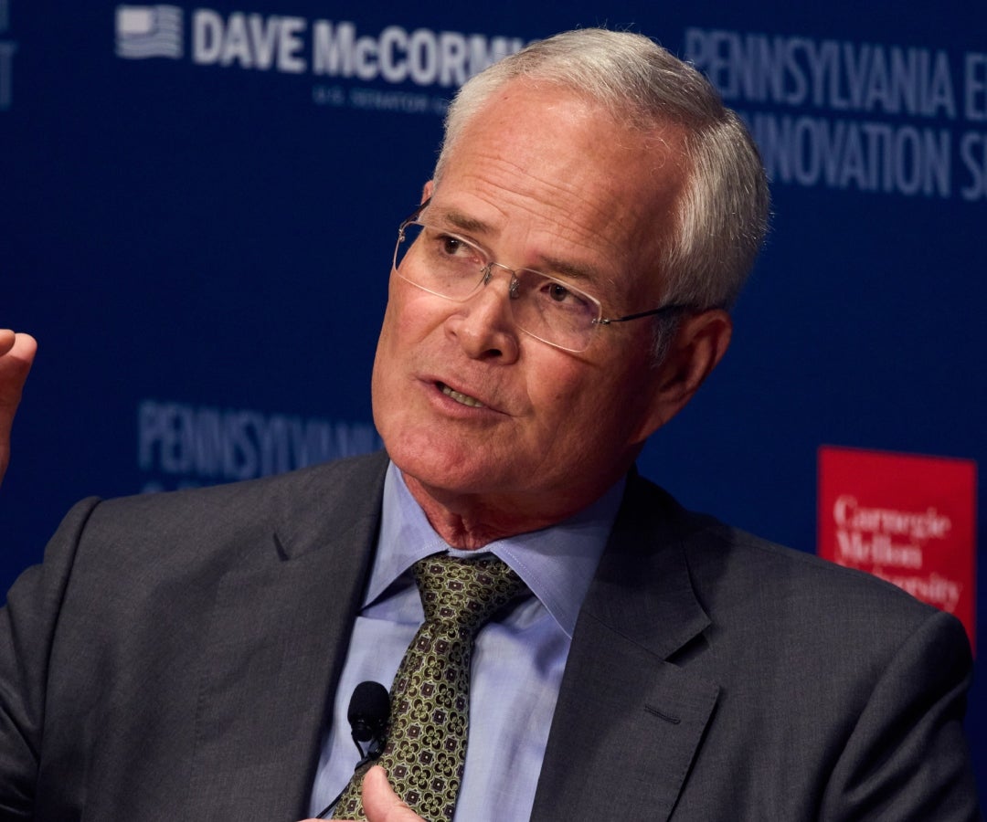 director ejecutivo Darren Woods