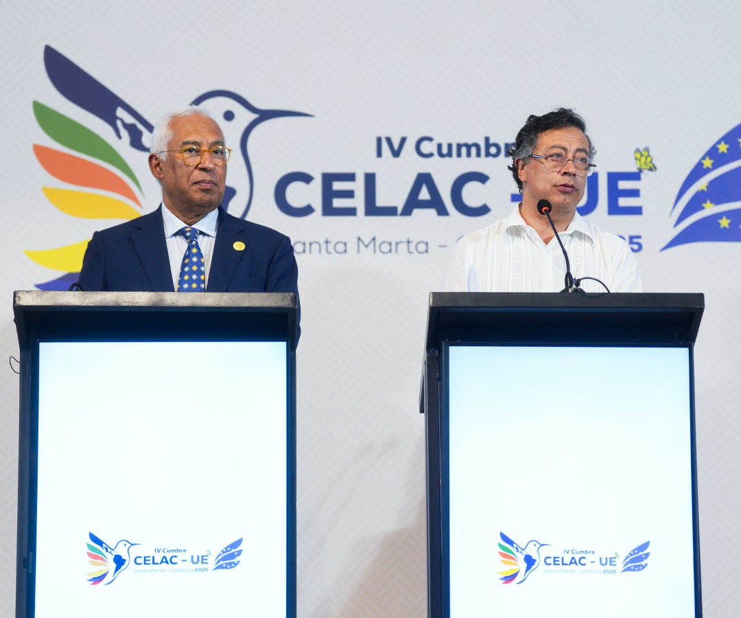 El presidente del Consejo Europeo, António Costa y el presidente de Colombia, Gustavo Petro, durante la declaración conjunta de la Celac-U