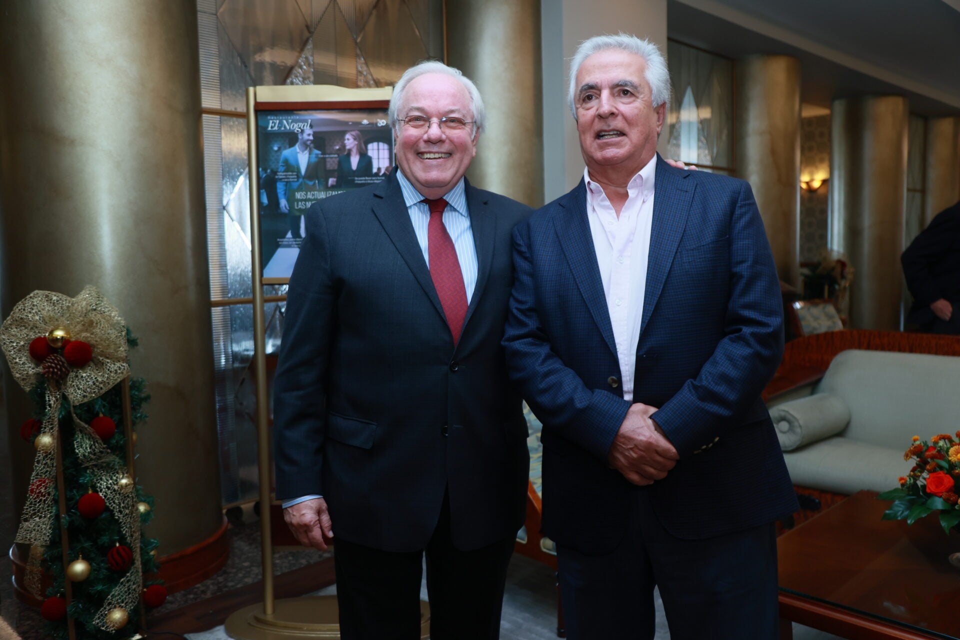 Julián Domínguez, expresidente de Confecámaras; y Guillermo Trujillo Estrada, analista cafetero.