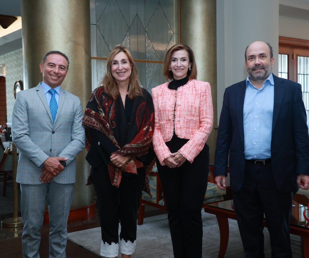 Miguel Díaz, pte. de Andiseg; Núria Vilanova, pte. de Atrevia y Ceapi; Marianela Manrique, pte. de Matzu; y Hernando Garavito, pte. de Títulos y Desarrollos Inmobiliarios.