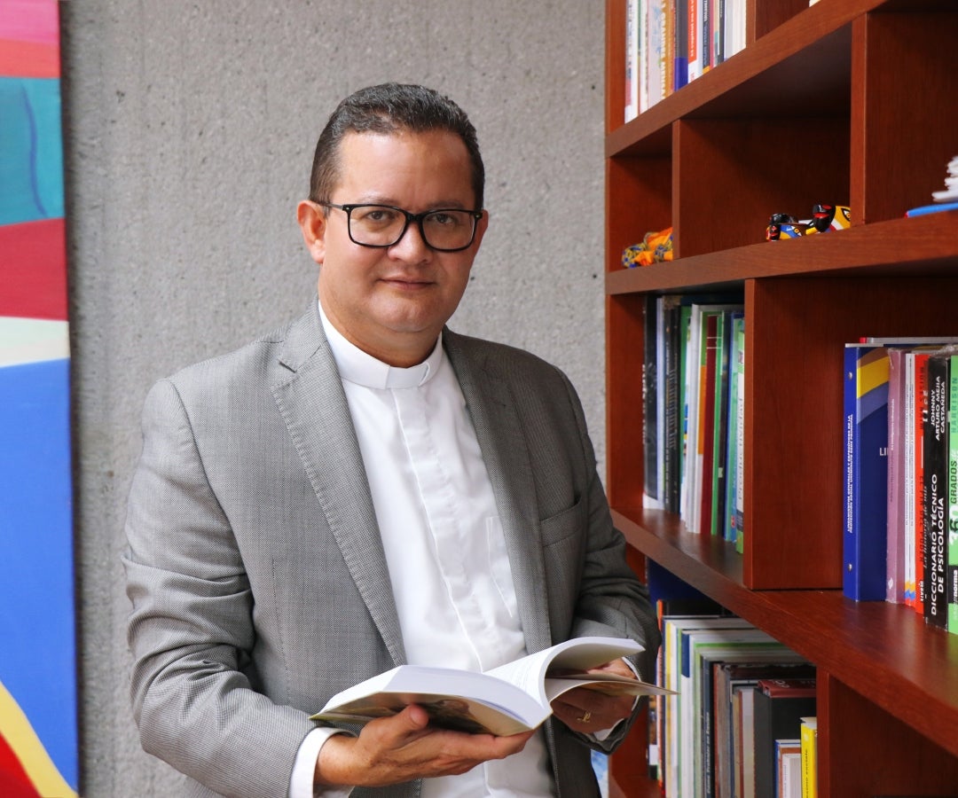 Padre Harold Castilla, Rector de Uniminuto