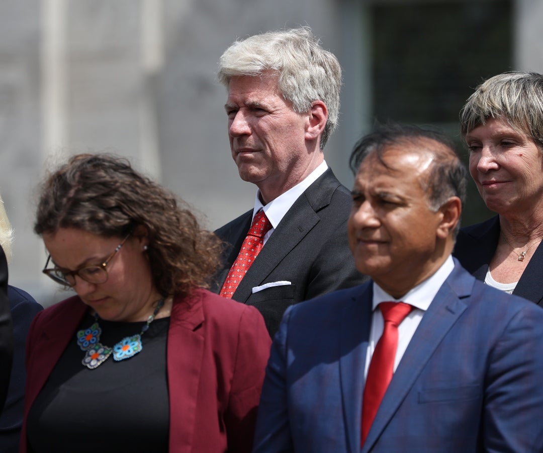 Tim Hodgson, ministro de recursos naturales de Canadá