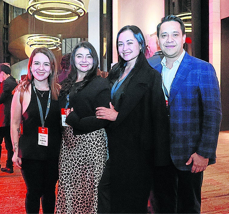 María Camila Castro, gerente de Aluica; Melissa Ayala, gerente de desarrollo de Dynamics; Carolina Marín, gerente de compras de Popsy; yLeonardo Manosalva, gerente de Innomatik.