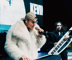 Kevin Roldán se libero de dos contratos con Universal Music y Rimas Entertainment