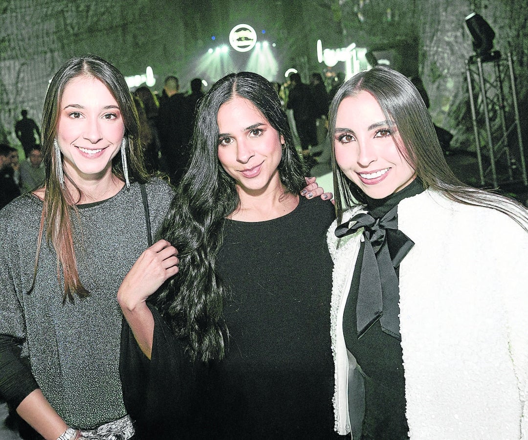 Mariana Villegas, directora de Refisal; Ana María Arias, profesional de mercadeo de Refisal; y Natalia García, analista de Bretaña.