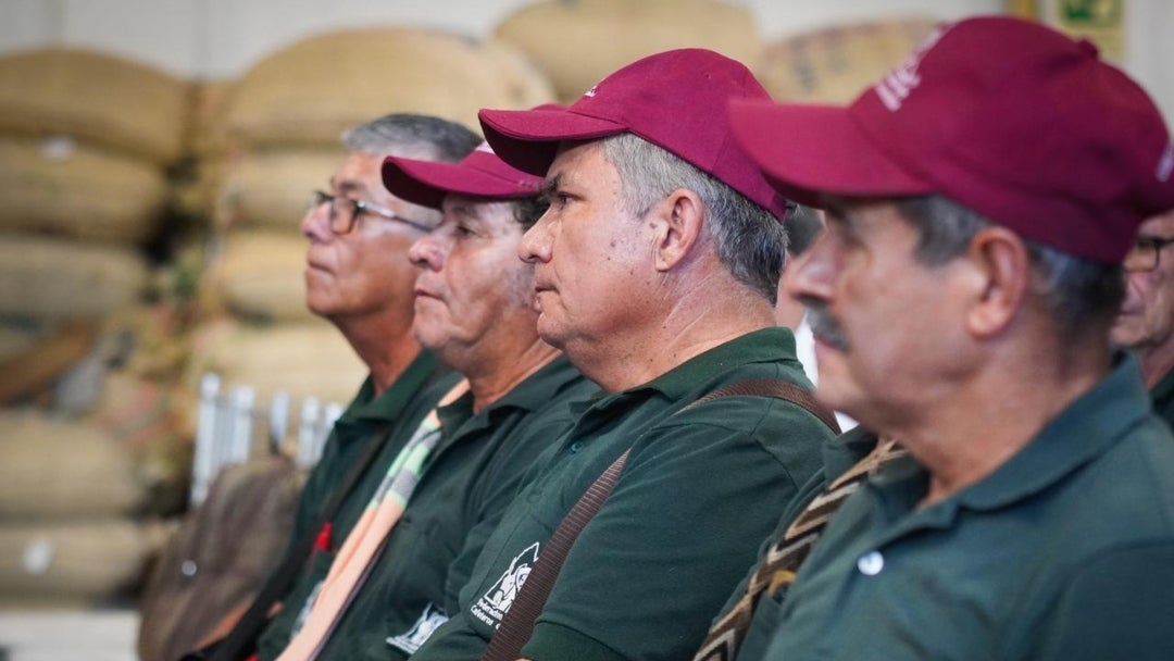 ace parte de la red que comenzó en Neiva (Huila) y Manizales (Caldas), y que permite a los productores acceder a los servicios completos de la cadena del café