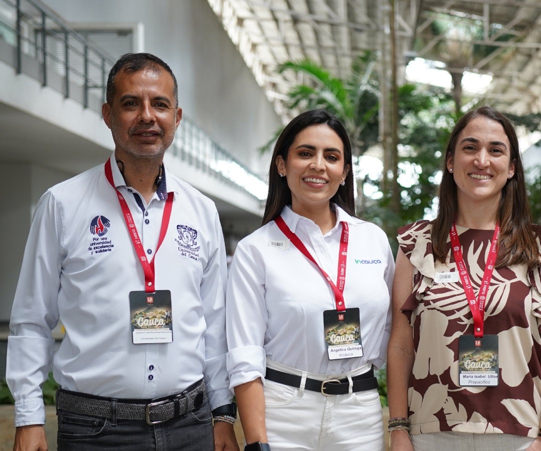Francisco José Pino Correa, vicerrector de Investigaciones de la Universidad del Cauca; Angélica Quiroga, gerente de sostenibilidad y gestión estratégica de Incauca; y María Isabel Ulloa, directora ejecutiva de Propacifíco.