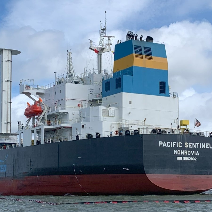 Ecopetrol reduce emisiones un 49% al transportar nafta con buque eólico