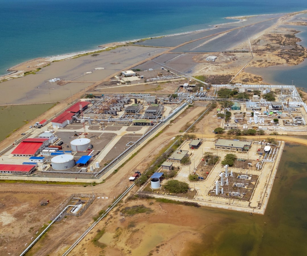 Bloqueos afectan la operación del Complejo Ballena