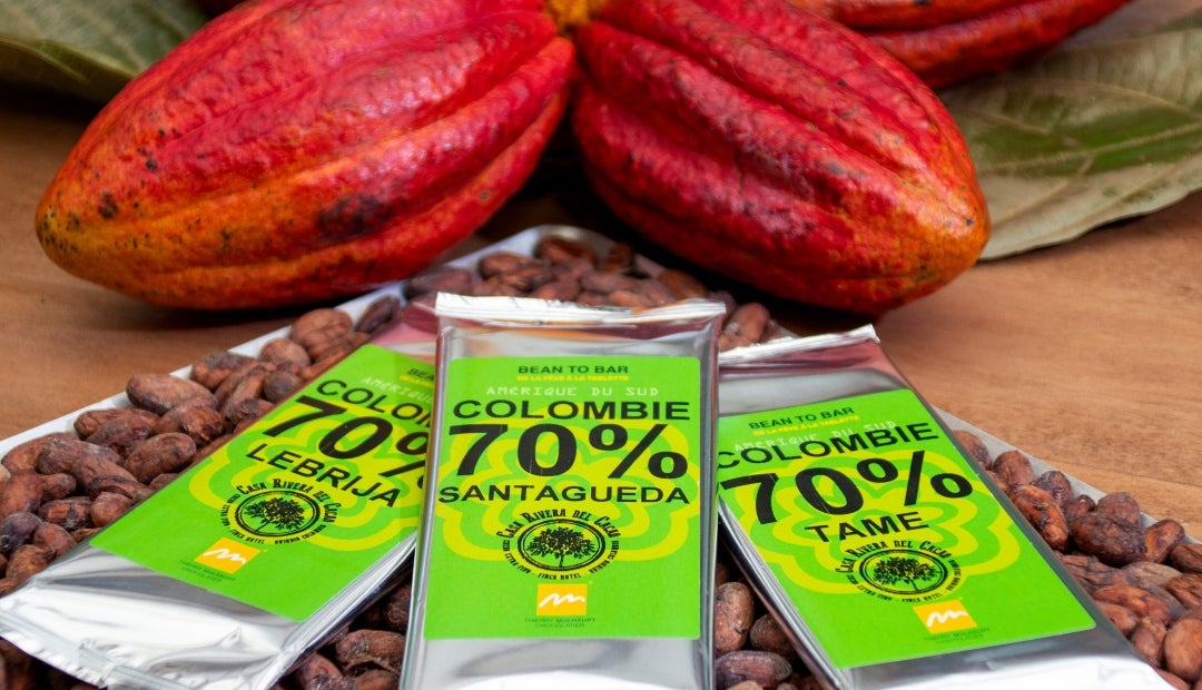 La más reciente proviene del Club Des Croqueurs, que otorgó a dos barras de chocolate Maison Mulhaupt -de Casa Rivera del Cacao- las distinciones Tableta de Oro y Golpe de Corazón