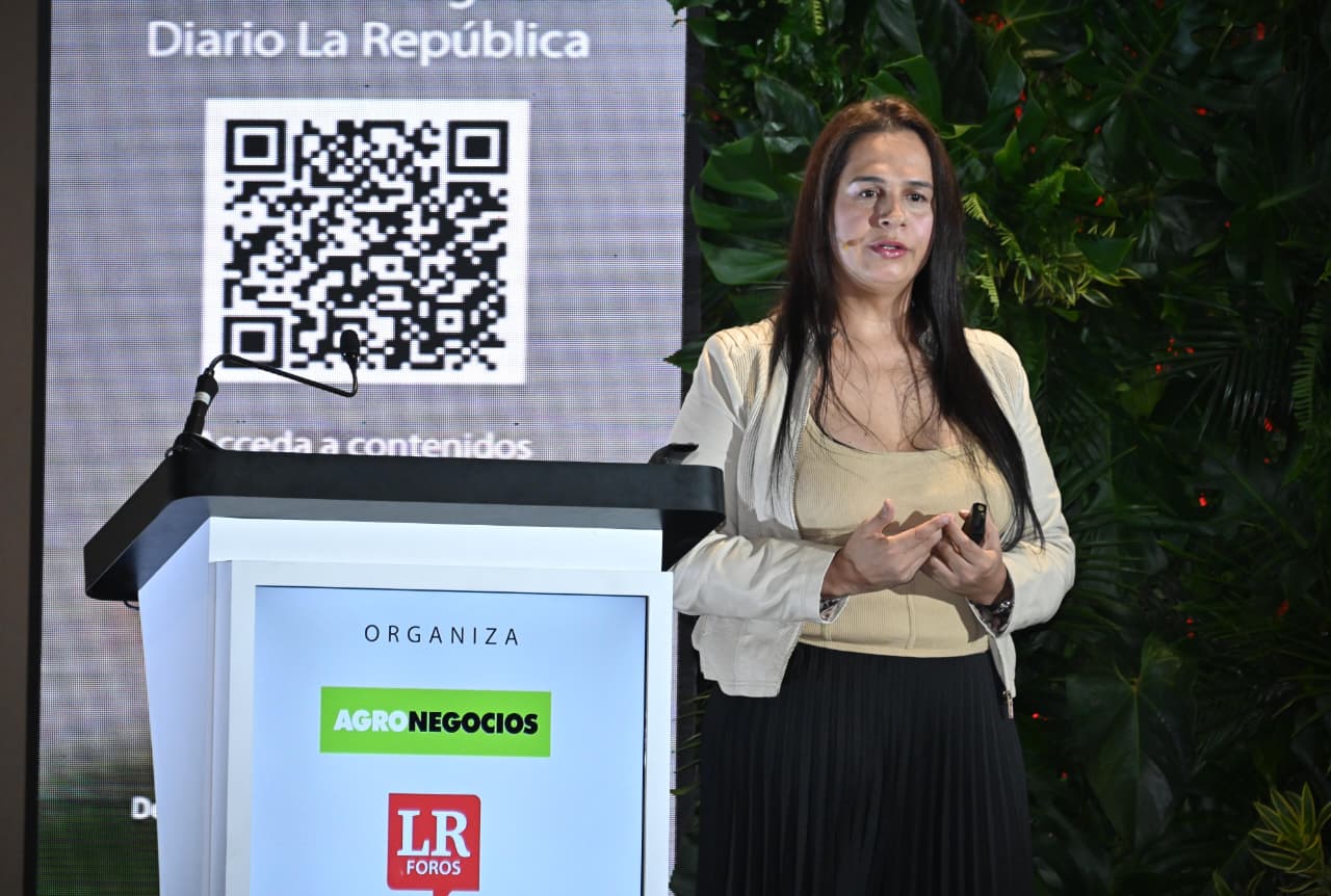 La presidente de la Junta Directiva de Agrobanking, María Isabel Cruz.