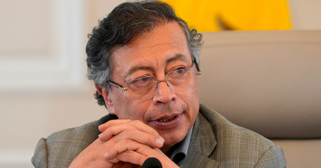 Presidente Petro responde a Uribe por decreto de emergencia económica