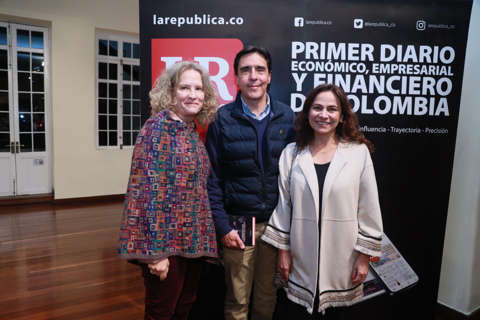 Carolina Wolf; Diego Martínez; y Luz María Cabrera,entre los asistentes.