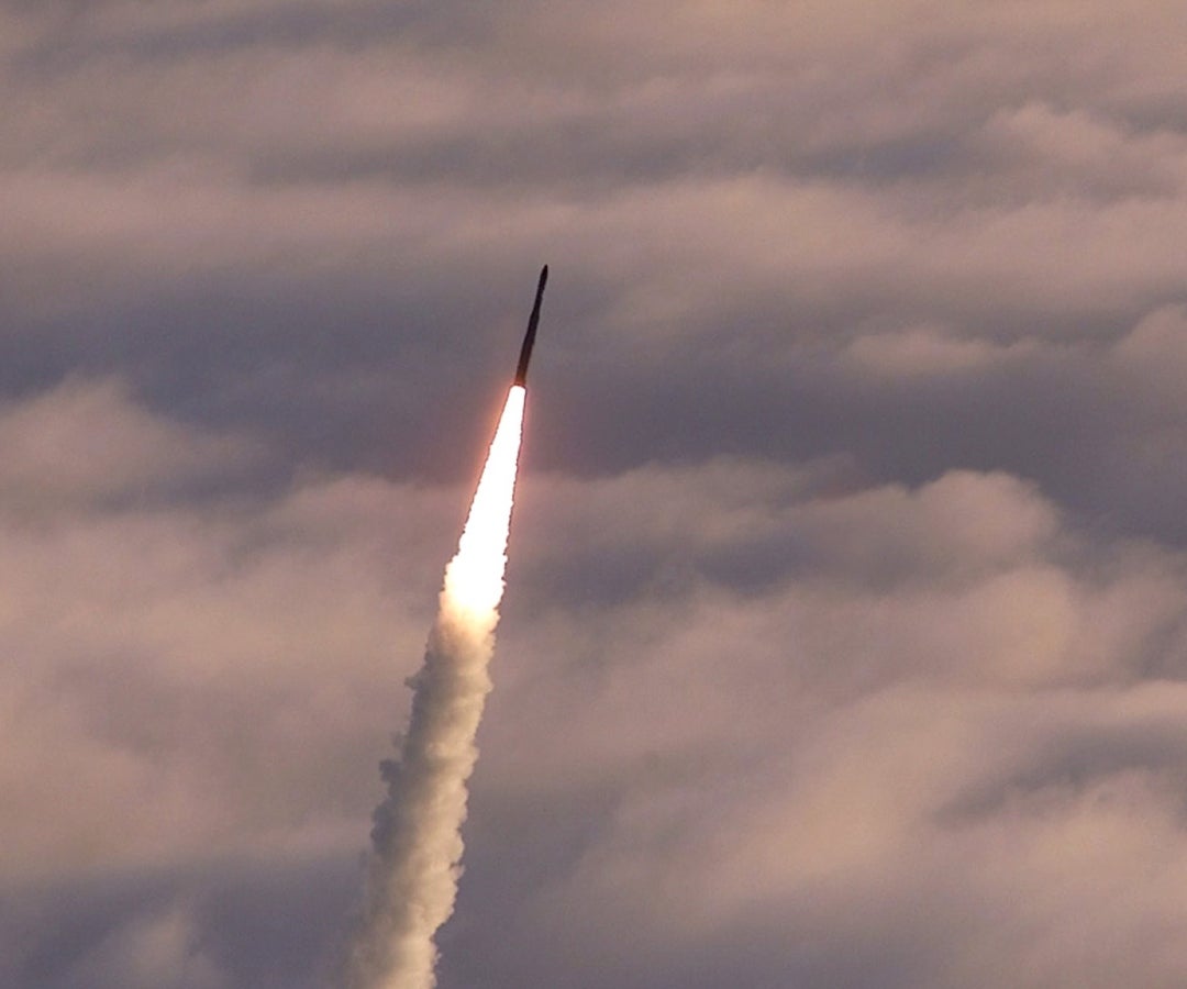 China advierte que pruebas nucleares ordenadas por Trump elevan riesgo de conflicto