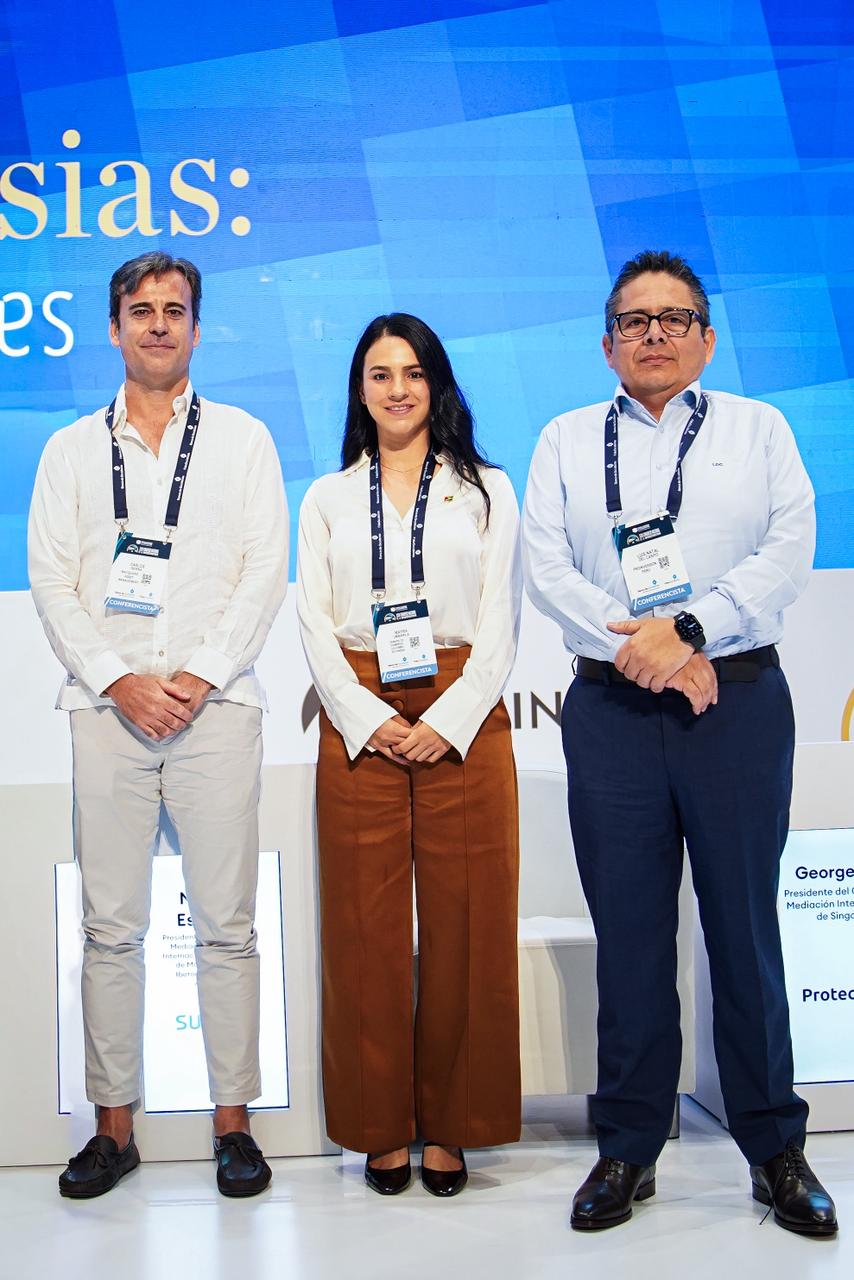 Carlos Isorna, managing dir. de Macquarie Asset Management; Mayra Umbarila, directora de la Cámara de Comercio Colombo-Guyanesa; y Luis Del Carpio, director Ejecutivo de Proinversión Perú.