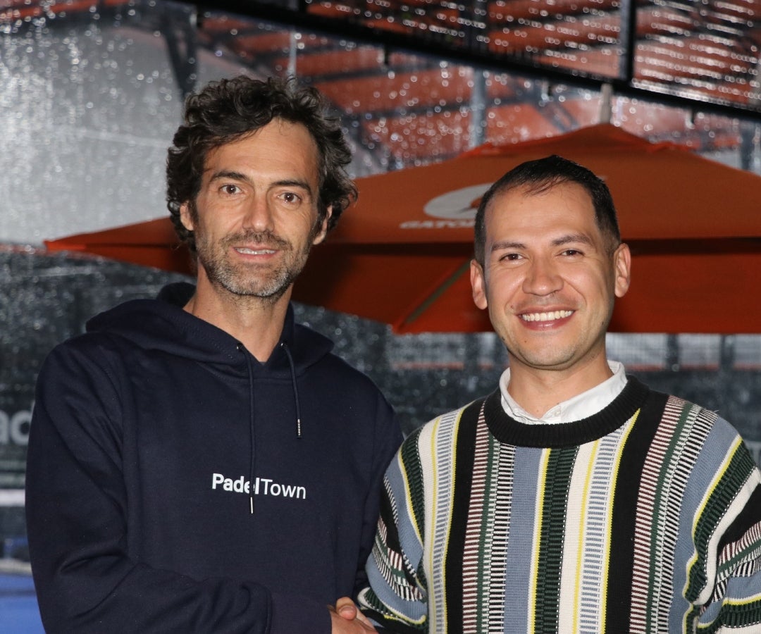 Emilio Pombo, director de PadelTown; y David Vaca, gerente estrateìgico de Nuestro Bogotá.