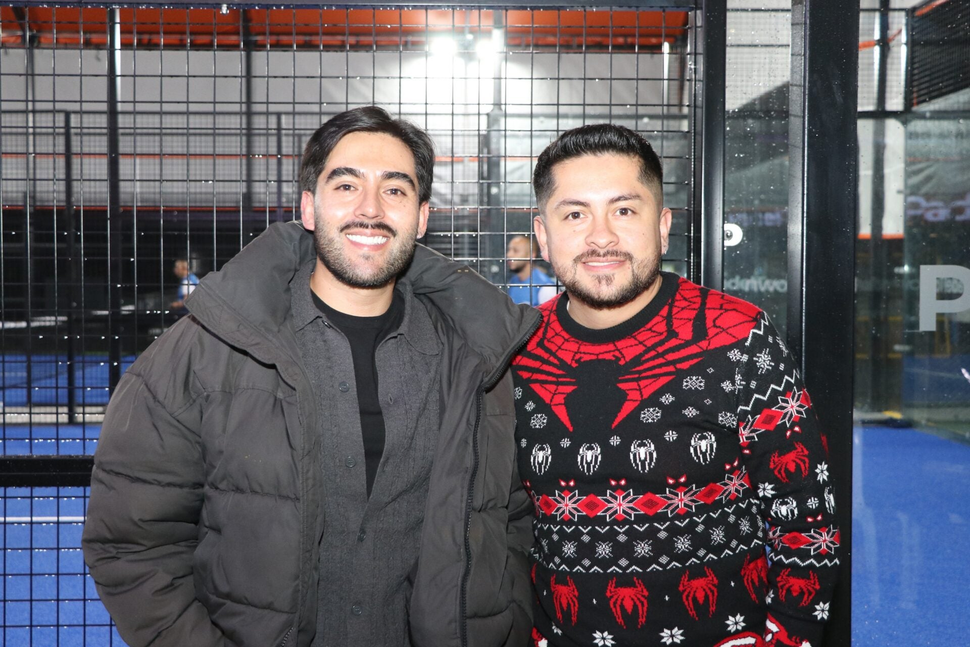 Fabián Coronado, agente representante para Jaguar Capital; y Juan David Meìndez, coordinador de mercadeo y comunicaciones de Nuestro Bogotá.