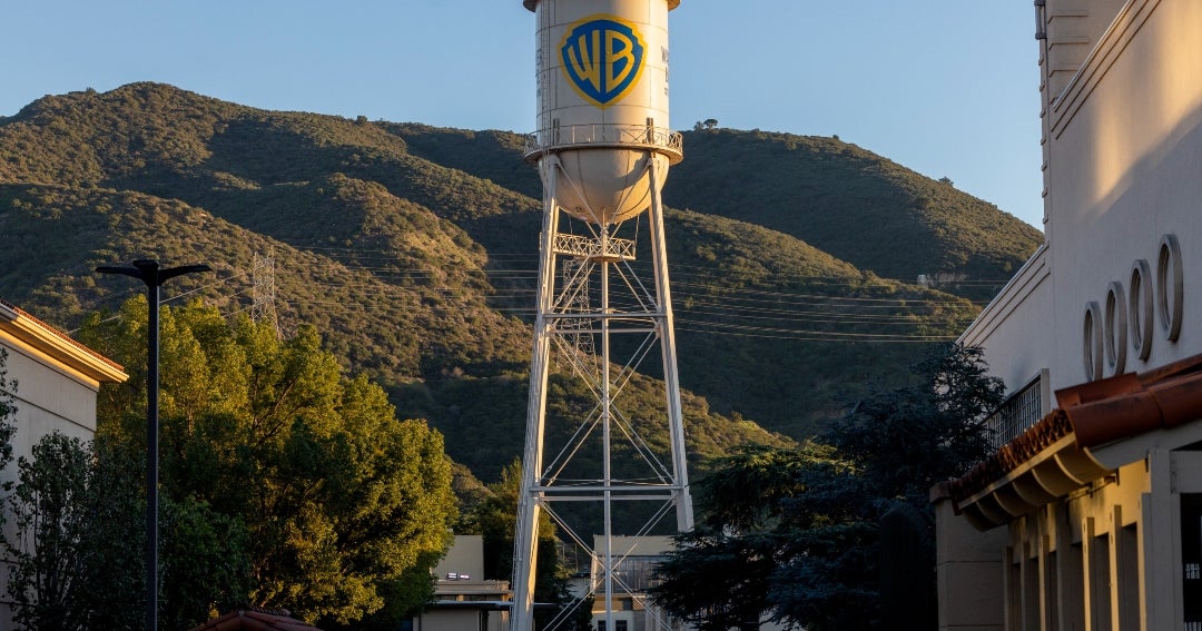 Netflix presentó una oferta mayoritariamente en efectivo por activos de Warner Bros