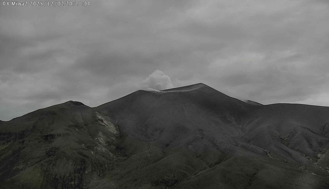 Volcán Puracé presenta emisiones de hasta 100 metros de altura
