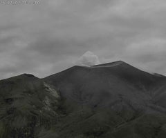 Volcán Puracé presenta emisiones de hasta 100 metros de altura