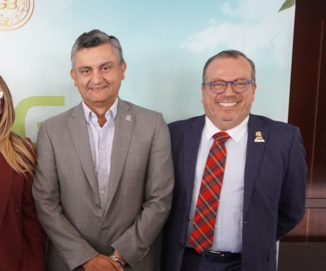 Pedro Uribe, vicepresidente corporativo de Davivienda; y Rolando Monroy, asesor de presidencia de Finagro.