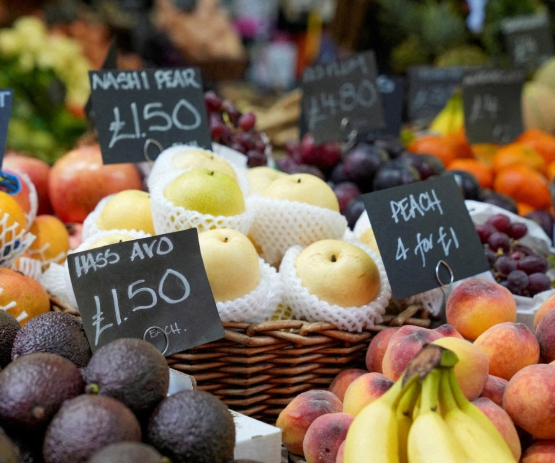 El índice de precios alimentarios de la FAO, que mide una cesta de productos alimentarios básicos comercializados a nivel mundial, registró una media de 125,1 puntos en noviembre