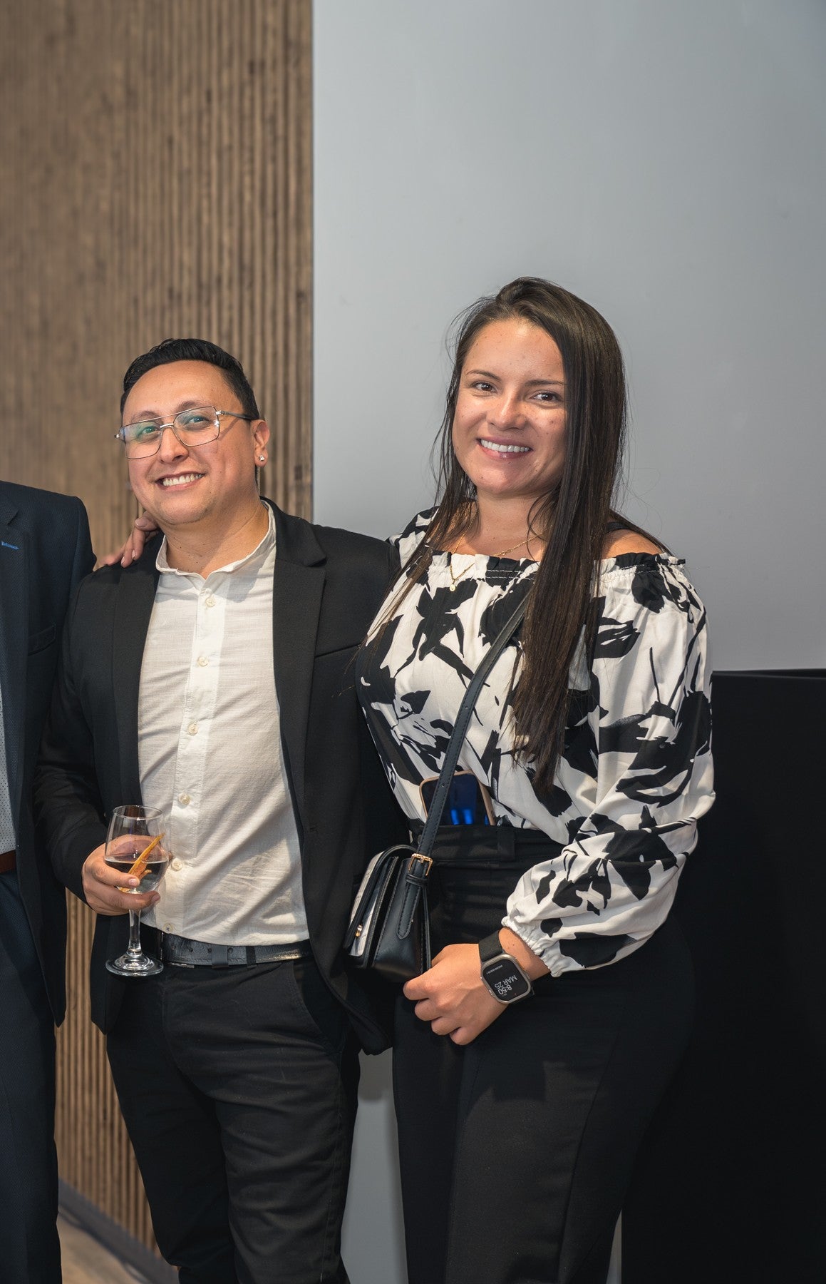 Rodolfo Diaz, ingeniero preventa GMS; y Diana López, gerente de cuenta GMS.