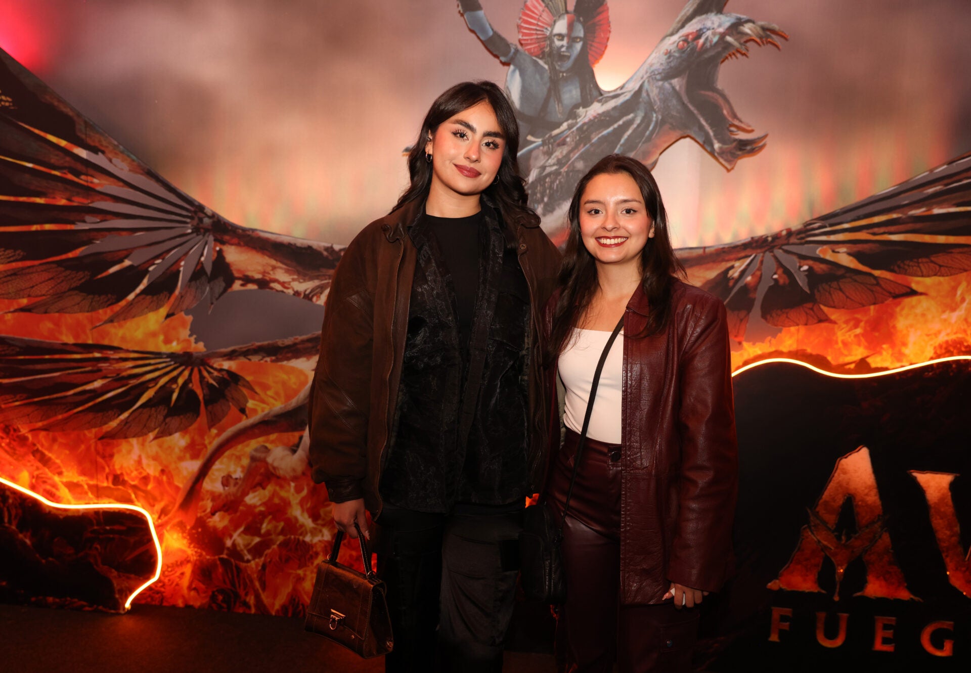 Marainela Flórez, creadora de contenido; y Angie López, ingeniera biomédica.