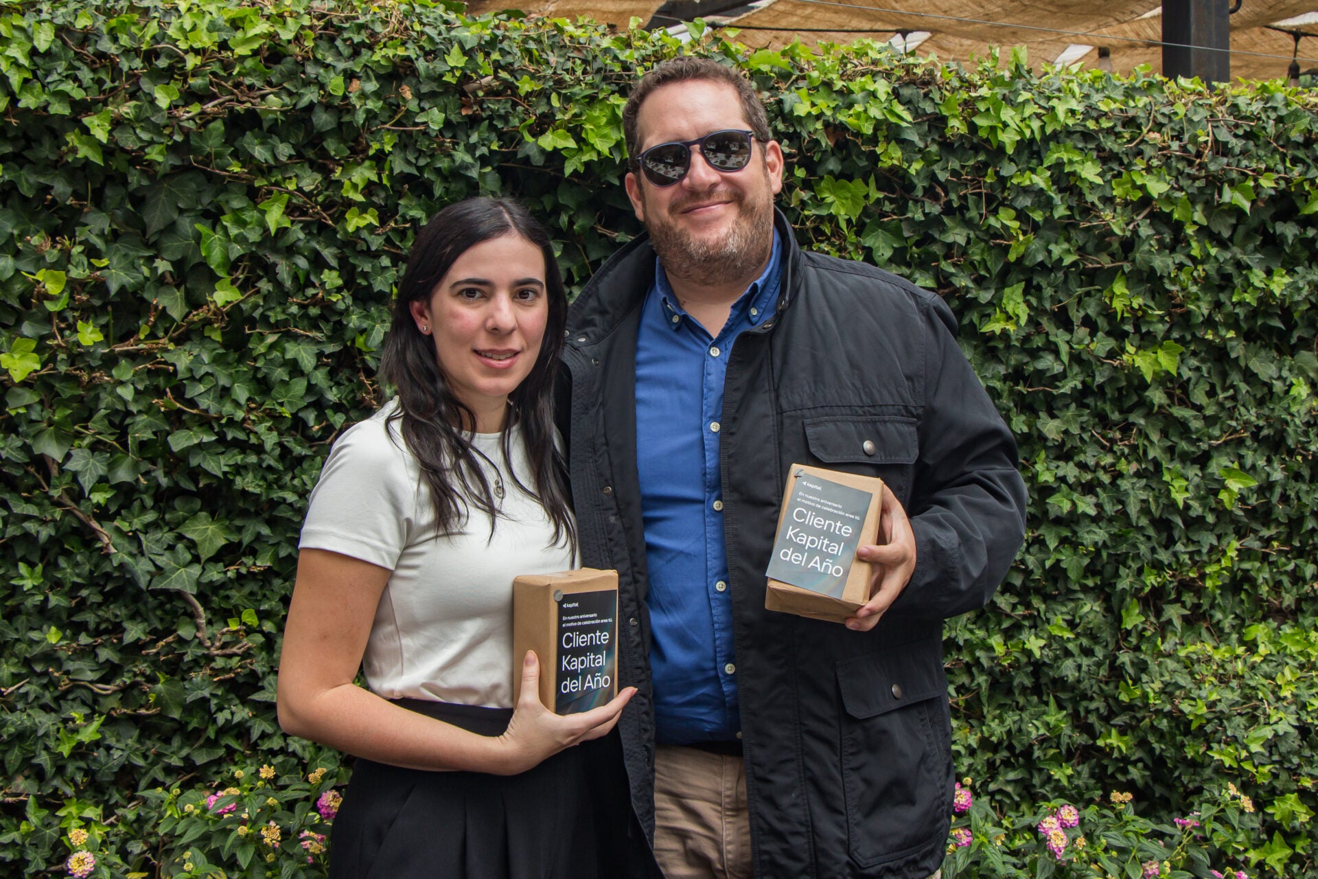 Linda Barbur, directora de finanzas en Liftit; y Alan Stewart, presidente de Liftit.