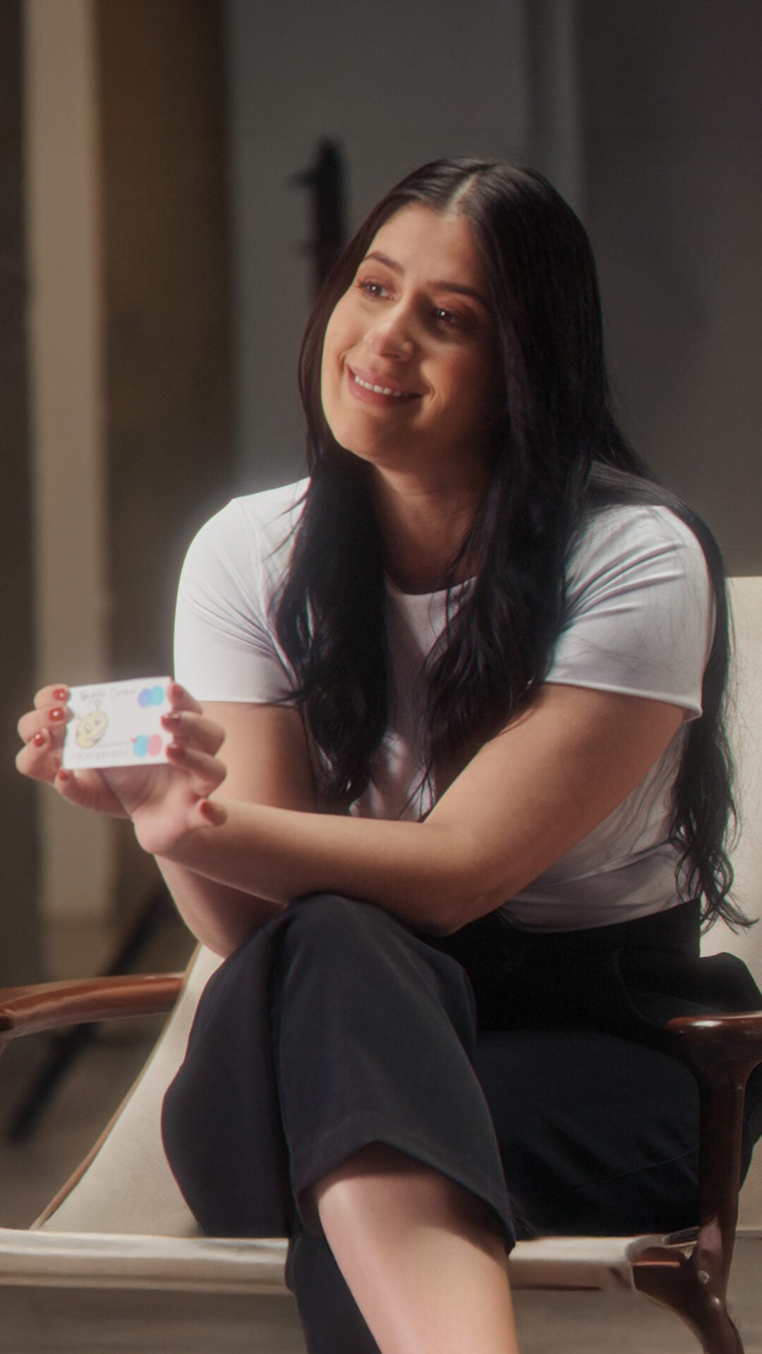 Alejandra Escobar era una niña cuando la abejita existía y siempre soñó con tener su tarjeta. 