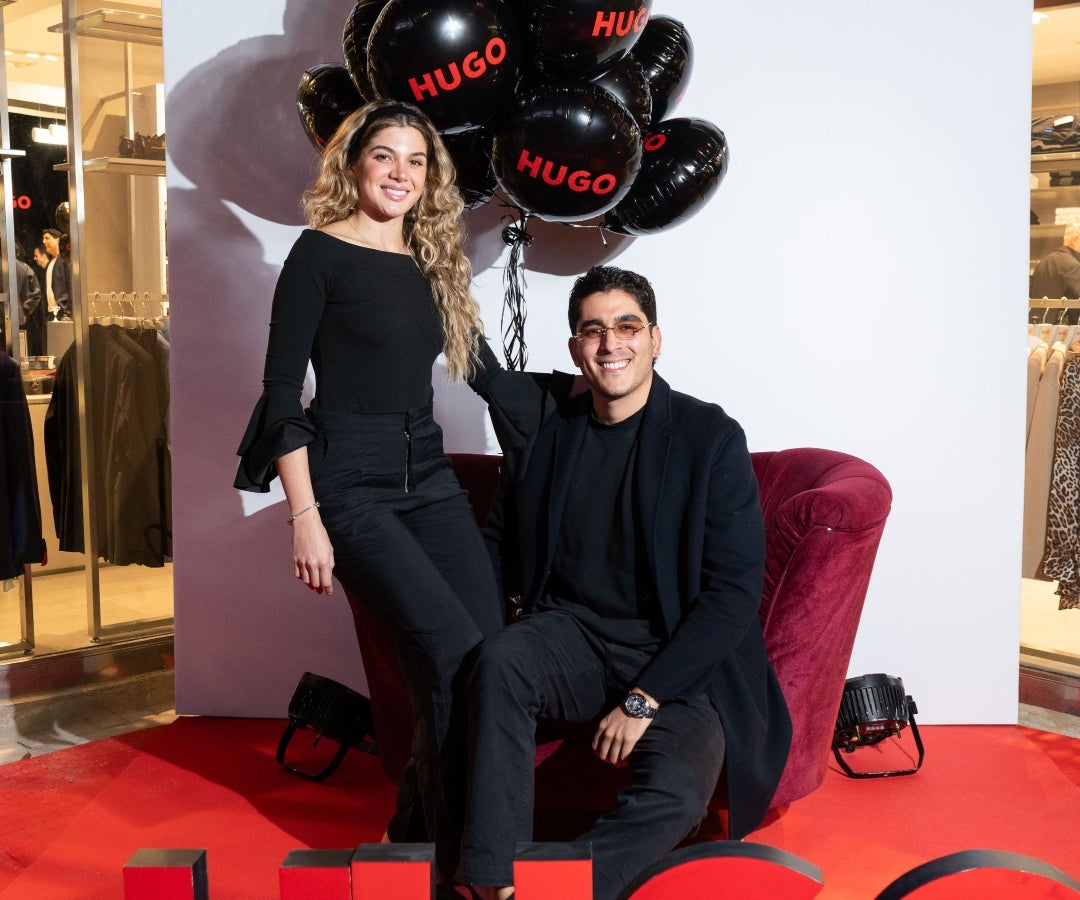 Los influenciadores Susana Sierra y Ariel Dotres, entre los asistentes a la apertura.