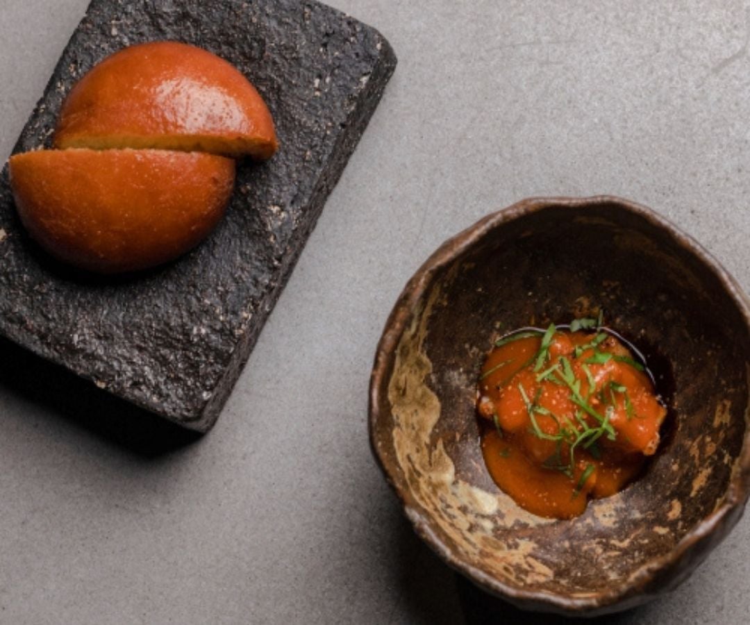 Camarones Dyfi, langosta Dyfi y cangrejo chileno, tres platos en uno e insignia de Ynyshir en Machynlleth.