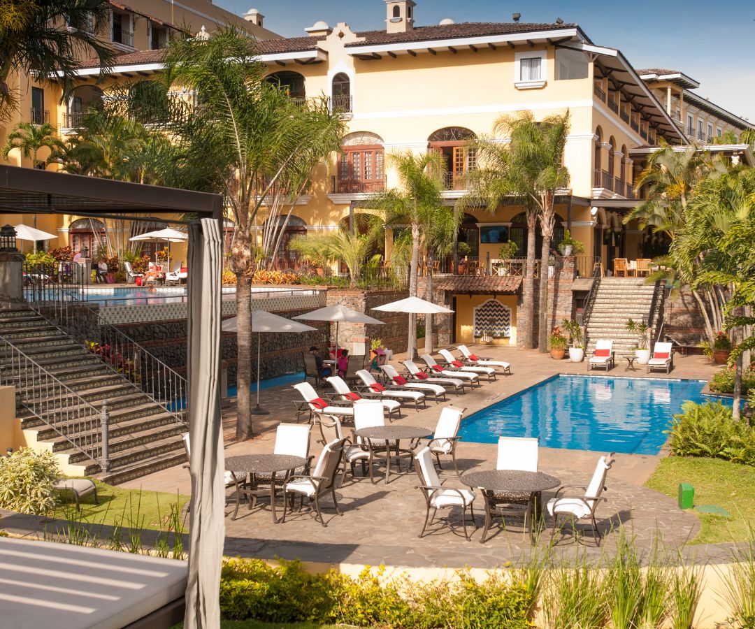 Hotel Hacienda Belén, un enclave de hospitalidad que combina la elegancia histórica de una hacienda restaurada y servicios modernos.