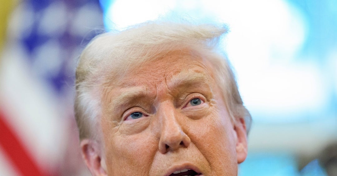 Jueza federal avala aumento de tarifa de visa H-1B impulsado por Trump