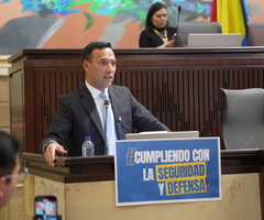 Pedro Sánchez, ministro de Defensa