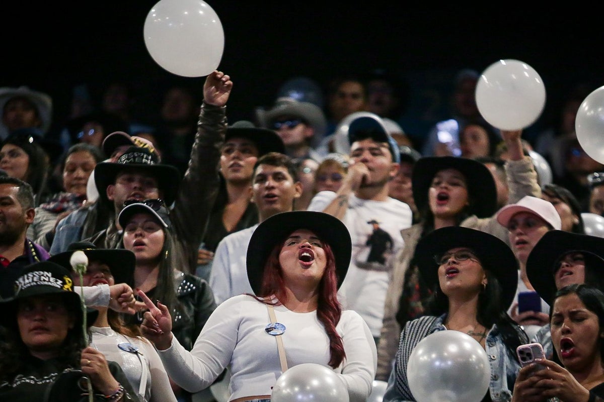 Bogotá le dice adiós a Yeison Jiménez en un homenaje en el Movistar Arena