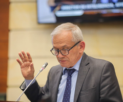 Carlos Ramón González Carlos Ramón González