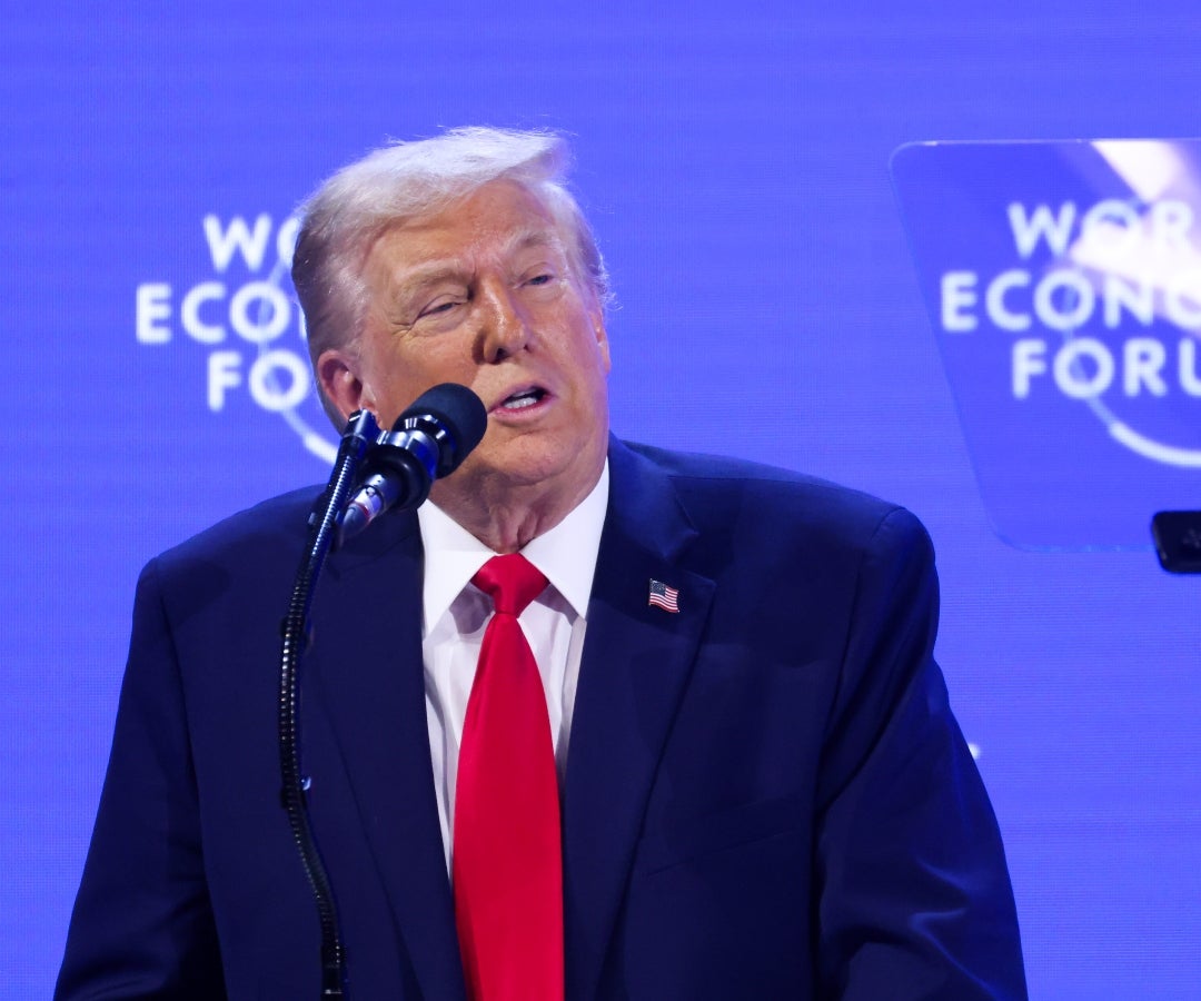 Trump amenaza con "grandes represalias" si Europa se deshace de los activos estadounidenses