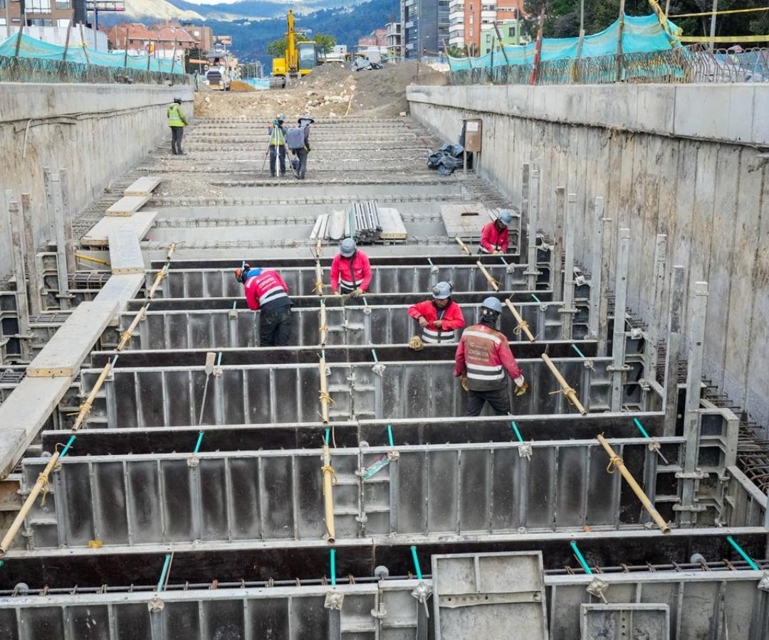 El paso deprimido de TransMilenio por la calle 100 con Suba alcanza 66% de ejecución