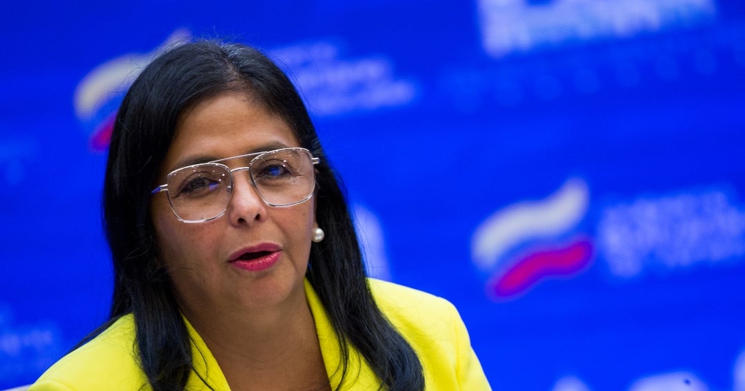 La falta de dólares lleva a empresas venezolanas a ajustar precios y recurrir a criptos