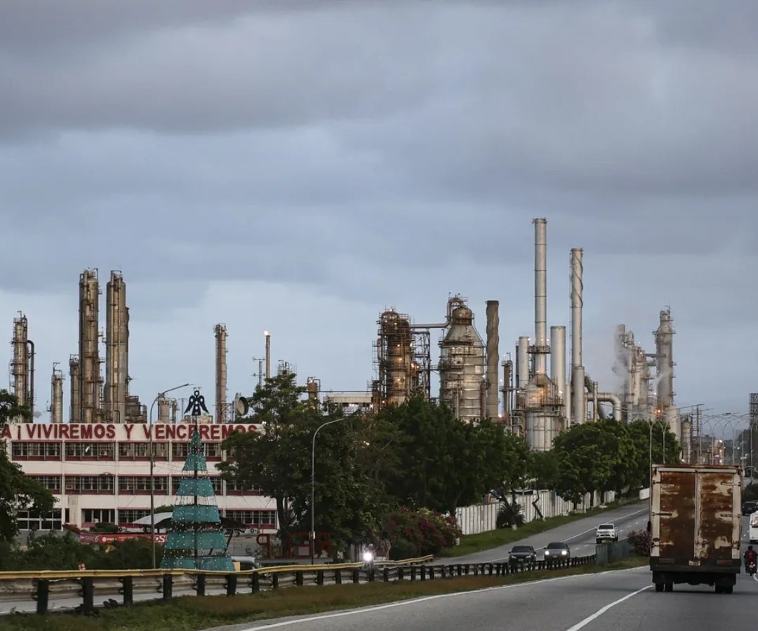 Asamblea Nacional de Venezuela discutirá una reforma más flexible de ley petrolera