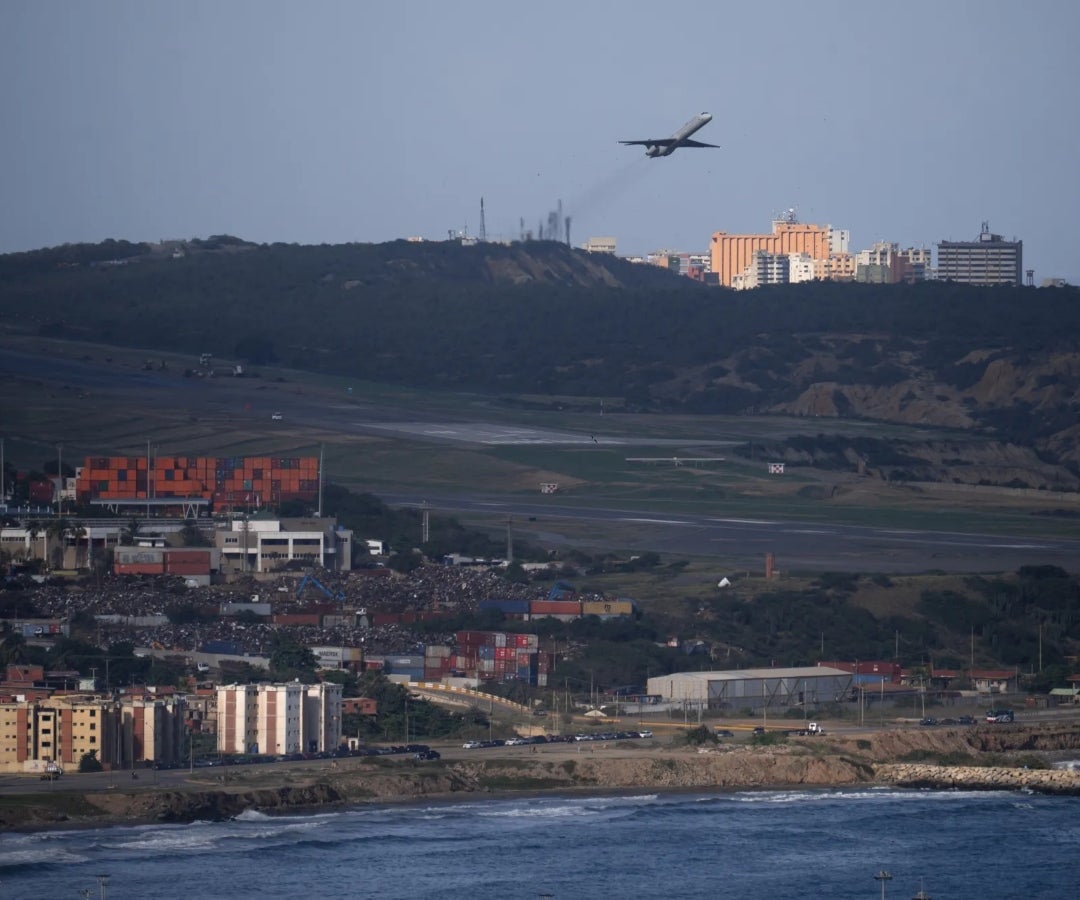 Luego de llamada entre Trump y Rodríguez, se reabrirá espacio aéreo en Venezuela