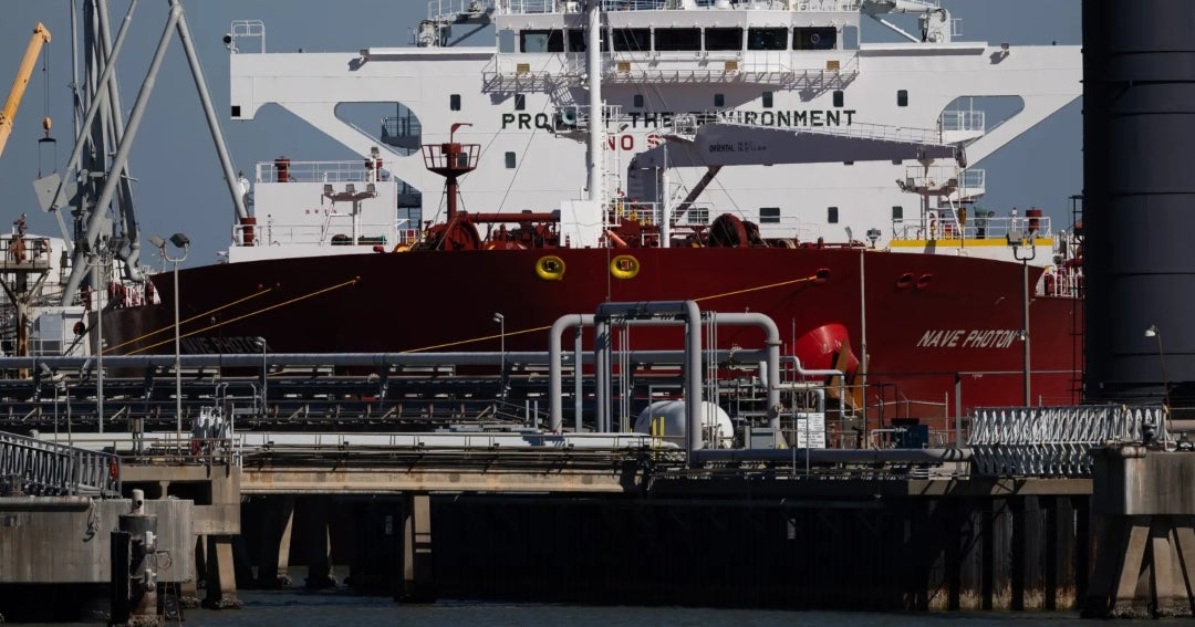 Estados Unidos prepara licencia que permitirá a empresas extraer crudo venezolano