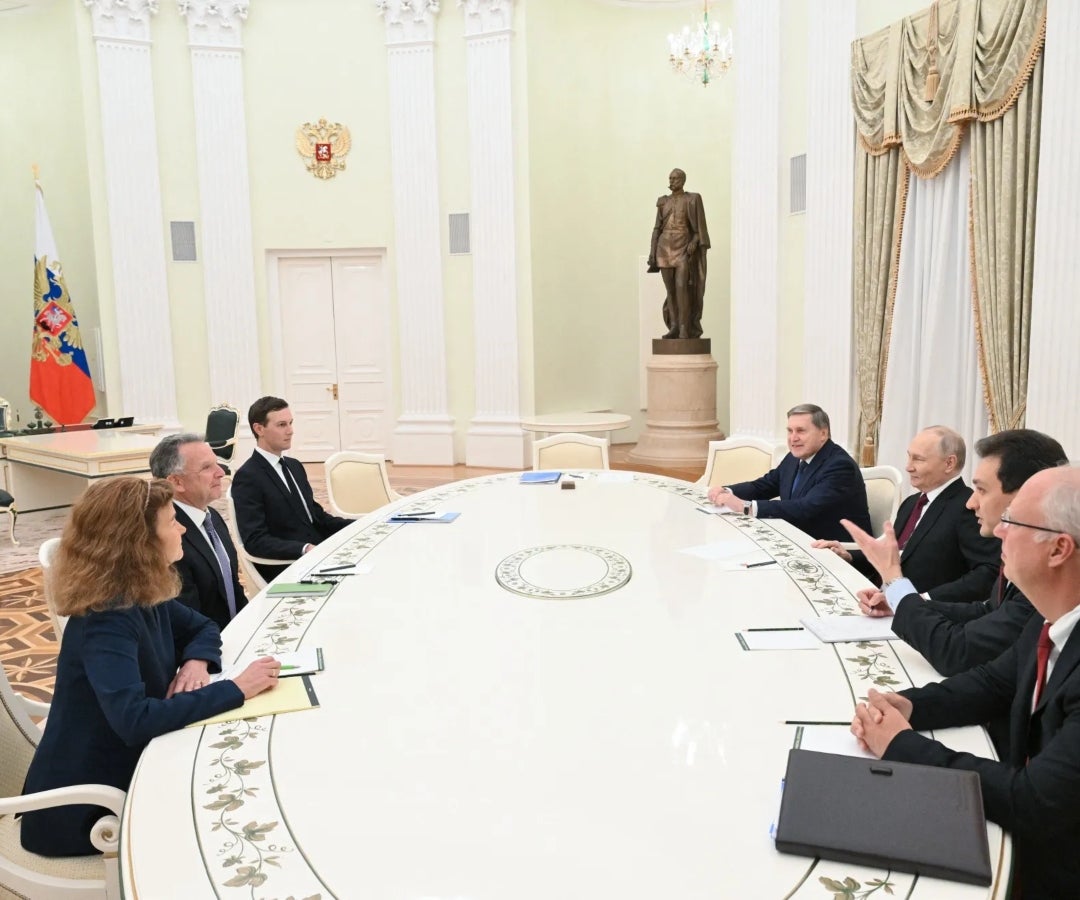 Ucrania y Rusia cierran "productivo" primer día de conversaciones respaldadas por EE.UU.